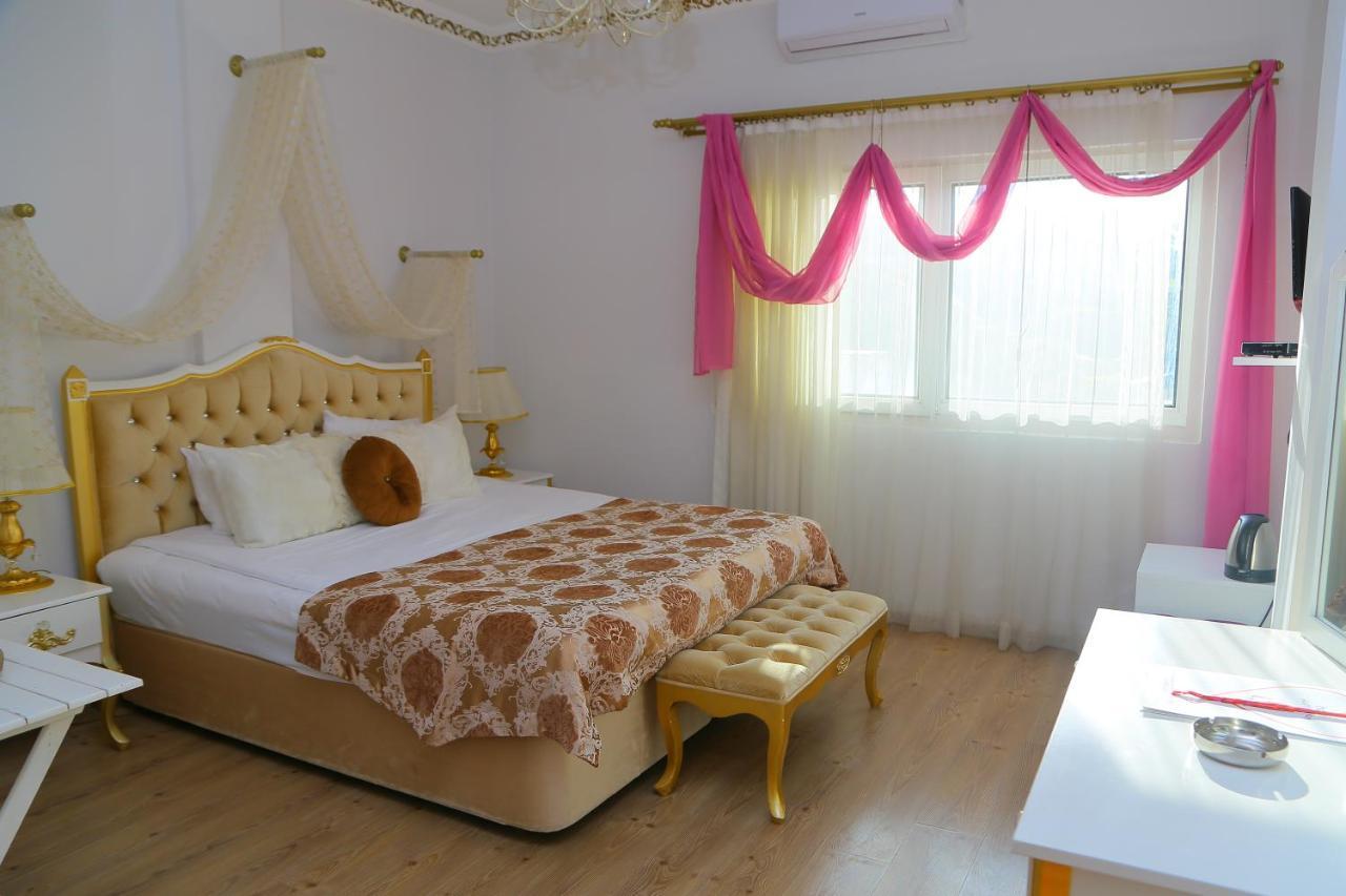 Huri & Nuri Hotel (Adults Only) Foça Extérieur photo