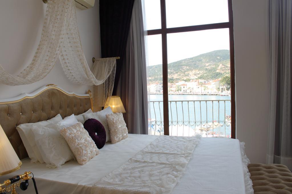Huri & Nuri Hotel (Adults Only) Foça Extérieur photo