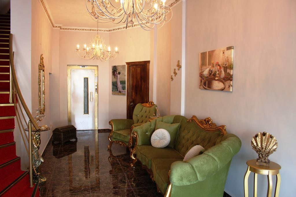 Huri & Nuri Hotel (Adults Only) Foça Extérieur photo
